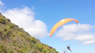 Параглайдинг на побережье - смотреть видео (1:53)