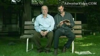 За что нужно любить родителей - смотреть видео (4:52)