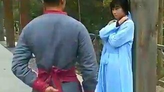 Нереальный защитник - смотреть видео (0:24)