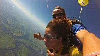 Реакция у девушки - что надо! - смотреть видео (1:54)