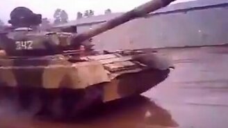 Дрифтер на танке - смотреть видео (0:27)