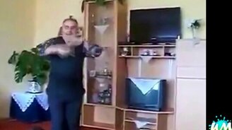 Дедушки тоже ошибаются... - смотреть видео (4:55)