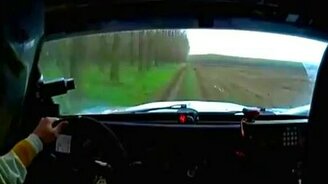 Перевернулись и едем дальше - смотреть видео (0:58)