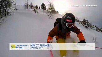 Когда снять себя на камеру дороже жизни - смотреть видео (0:33)