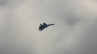 Представление самолётов Су-35 - смотреть видео (2:59)