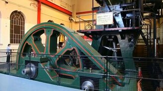 Огромный паровой двигатель - смотреть видео (3:52)