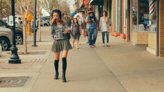 Девушка-оркестр - смотреть видео (4:38)