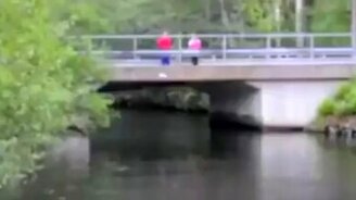 Эффектный звук мотора катера - смотреть видео (1:23)