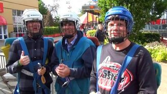 Рискованный аттракцион - смотреть видео (2:18)