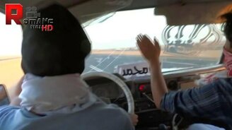 На огромной скорости на двух колёсах - смотреть видео (2:16)