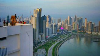 Прыжки с высоты от безумных - смотреть видео (2:48)