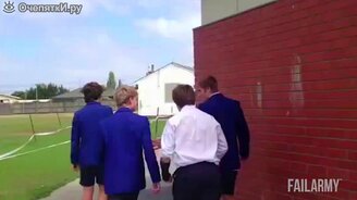 Приколы из жизни школьников и студентов - смотреть видео (3:50)