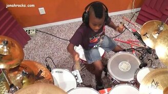 Маленький удалой барабанщик - смотреть видео (5:27)