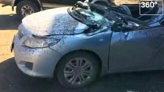 Колесом расплющило машину - смотреть видео (0:43)