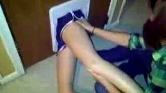 Девушка в кошачьей дырке - смотреть видео (3:20)