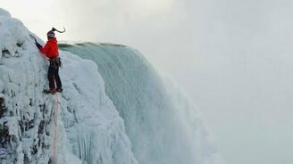 Вверх по Ниагарскому водопаду - смотреть видео (1:00)