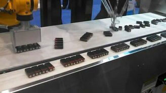 Робот сортирует товар - смотреть видео (1:11)