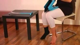 Помощник надевания носков - смотреть видео (1:04)