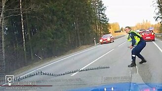 Удачно метнул ежа - смотреть видео (1:02)