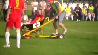 Быстро обслужили травмированного - смотреть видео (0:36)