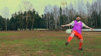 Учимся быть футболистом - смотреть видео (1:25)