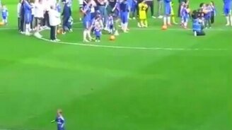 Первый в жизни гол - смотреть видео (0:44)