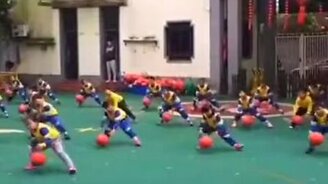 Детская тренировка по-азиатски - смотреть видео (0:58)