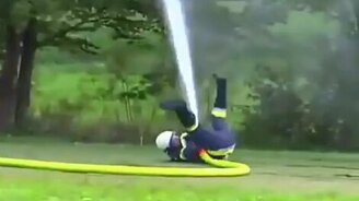 Зачем становиться пожарным - смотреть видео (0:44)