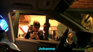 Робот приехал за фастфудом - смотреть видео (3:48)