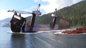 Разгрузка огромных барж - смотреть видео (4:35)