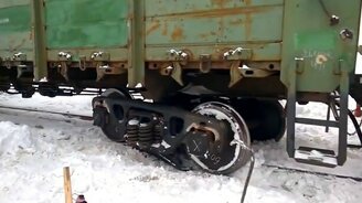 Подъём вагона, сошедшего с рельсов - смотреть видео (3:59)