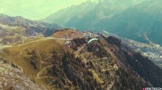 Парапланерист покоряет фуникулёр - смотреть видео (0:55)