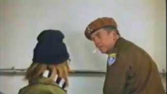 Розыгрыш в туалете - смотреть видео (1:32)