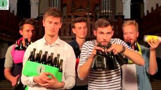 Песня Майкла Джексона на стеклянных бутылках - смотреть видео (1:53)