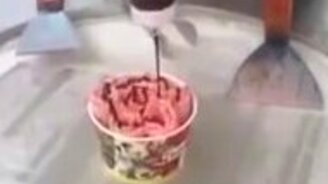 Создание аппетитного мороженого - смотреть видео (2:21)