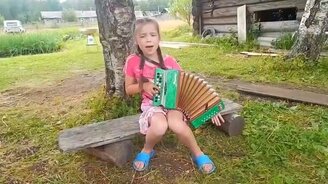 Девочка поёт "Виновата ли я?" - смотреть видео (2:17)