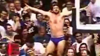 Самый творческий болельщик - смотреть видео (0:26)