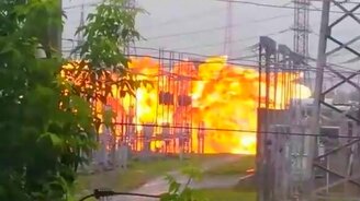 Взрыв на электроподстанции - смотреть видео (0:45)