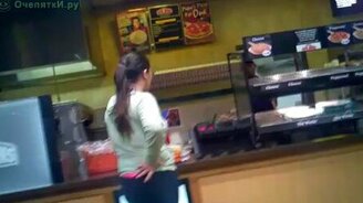 Истеричка хочет есть - смотреть видео (1:13)