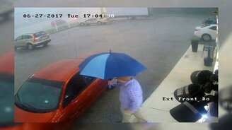 Встретил с зонтом - смотреть видео (0:27)