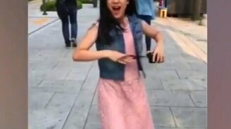 Когда услышала любимую музыку - смотреть видео (1:14)