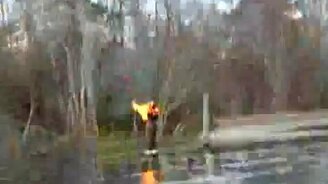 Огонь гуляет по реке - смотреть видео (1:12)