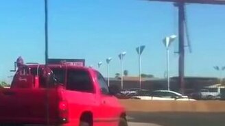 Тормозишь - сигналь! - смотреть видео (1:11)