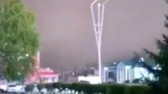 Стремительное наступление урагана - смотреть видео (1:32)