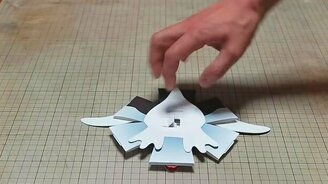 Пингвин-бомбочка из бумаги - смотреть видео (0:19)