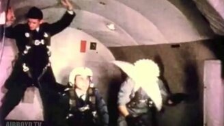 Голуби в условиях микрогравитации - смотреть видео (0:43)