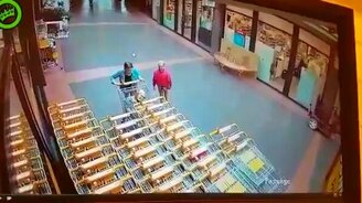 Западня в магазинной тележке - смотреть видео (3:09)