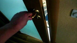 Межпространственный портал в ванной - смотреть видео (1:38)