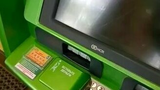 Банкомат проголодался - смотреть видео (0:09)