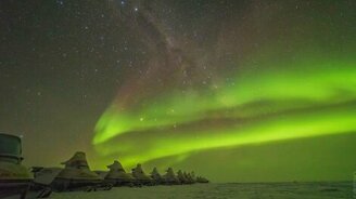 Северное сияние на Южном полюсе - смотреть видео (5:25)